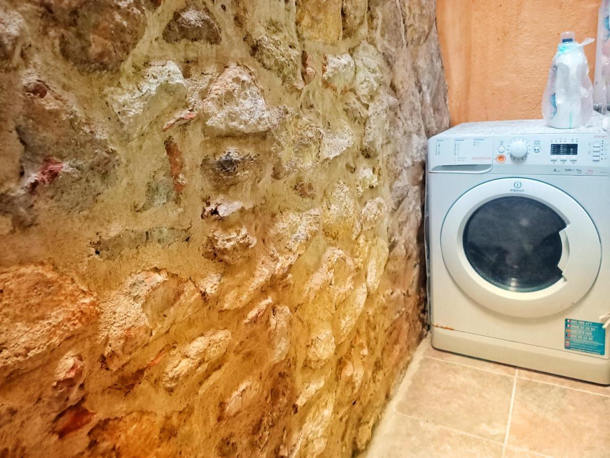 Beautiful Apartment In The Historic Neighbourhood Tarragona Exteriör bild